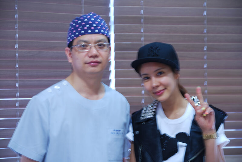 Talent Junhee Kim visited View Plastic Surgery Clinic.